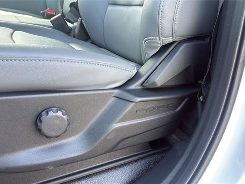 New 2026 Ford F250 XL w/ XL Chrome Package RWD image 24