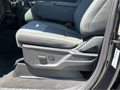 New 2025 Ford F350 XLT w/ Black Appearance Package image 36