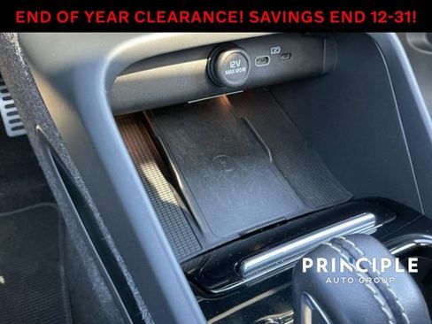 Certified 2021 Volvo XC40 P8 Recharge w/ Advanced Package image 16
