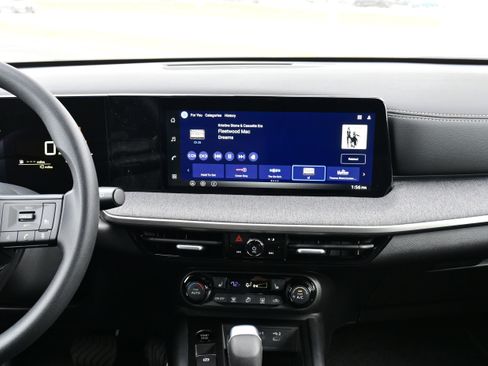 New 2026 Nissan Kicks SV w/ SV Premium Package image 18