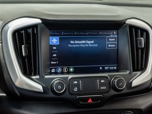 Used 2020 GMC Terrain SLT AWD/4WD image 16