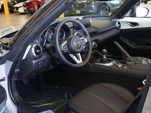 New 2026 MAZDA MX-5 Miata Grand Touring RWD image 11