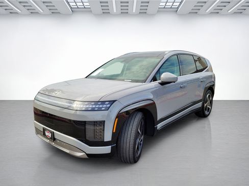 Certified 2026 Hyundai Ioniq 9 Limited image 15