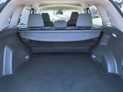 Used 2024 Toyota RAV4 XLE FWD image 7