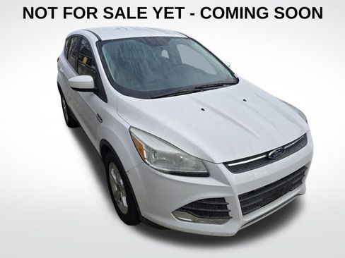 Used 2015 Ford Escape SE image 1