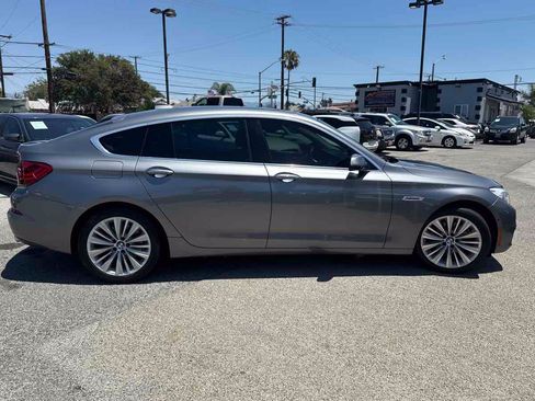 Used 2017 BMW 535i xDrive w/ Luxury Line AWD/4WD image 4