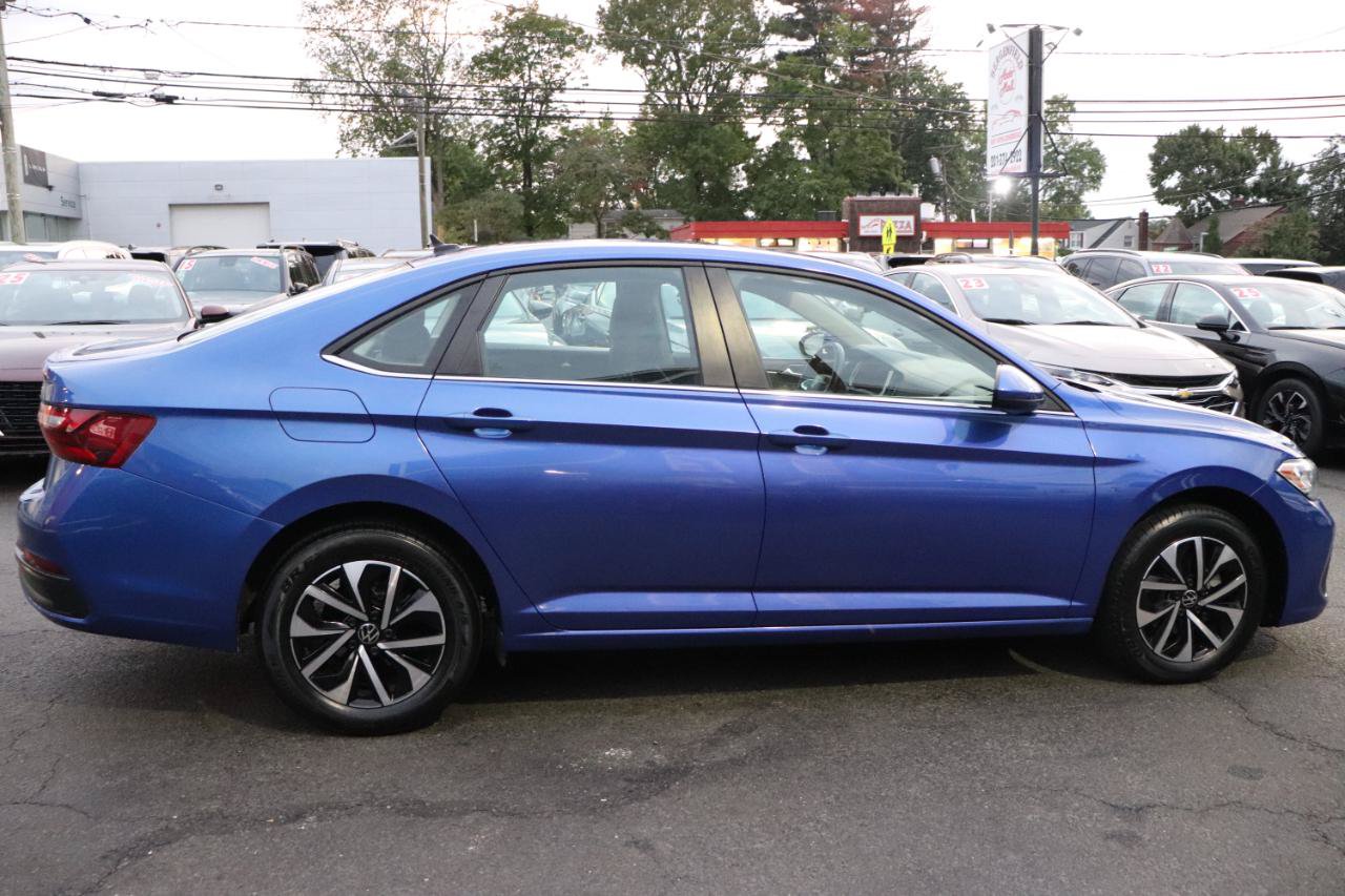 Used 2024 Volkswagen Jetta S FWD image 6