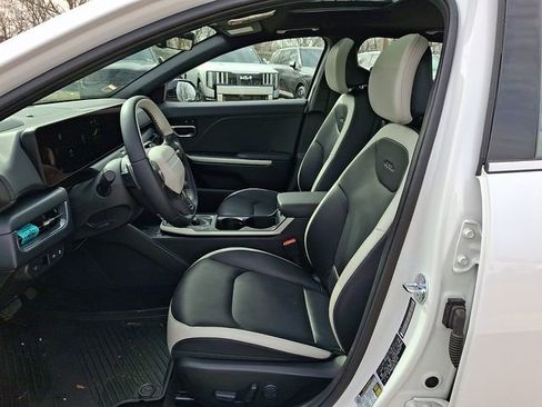 Certified 2025 Kia K4 GT-Line w/ GT-Line Premium Package image 13