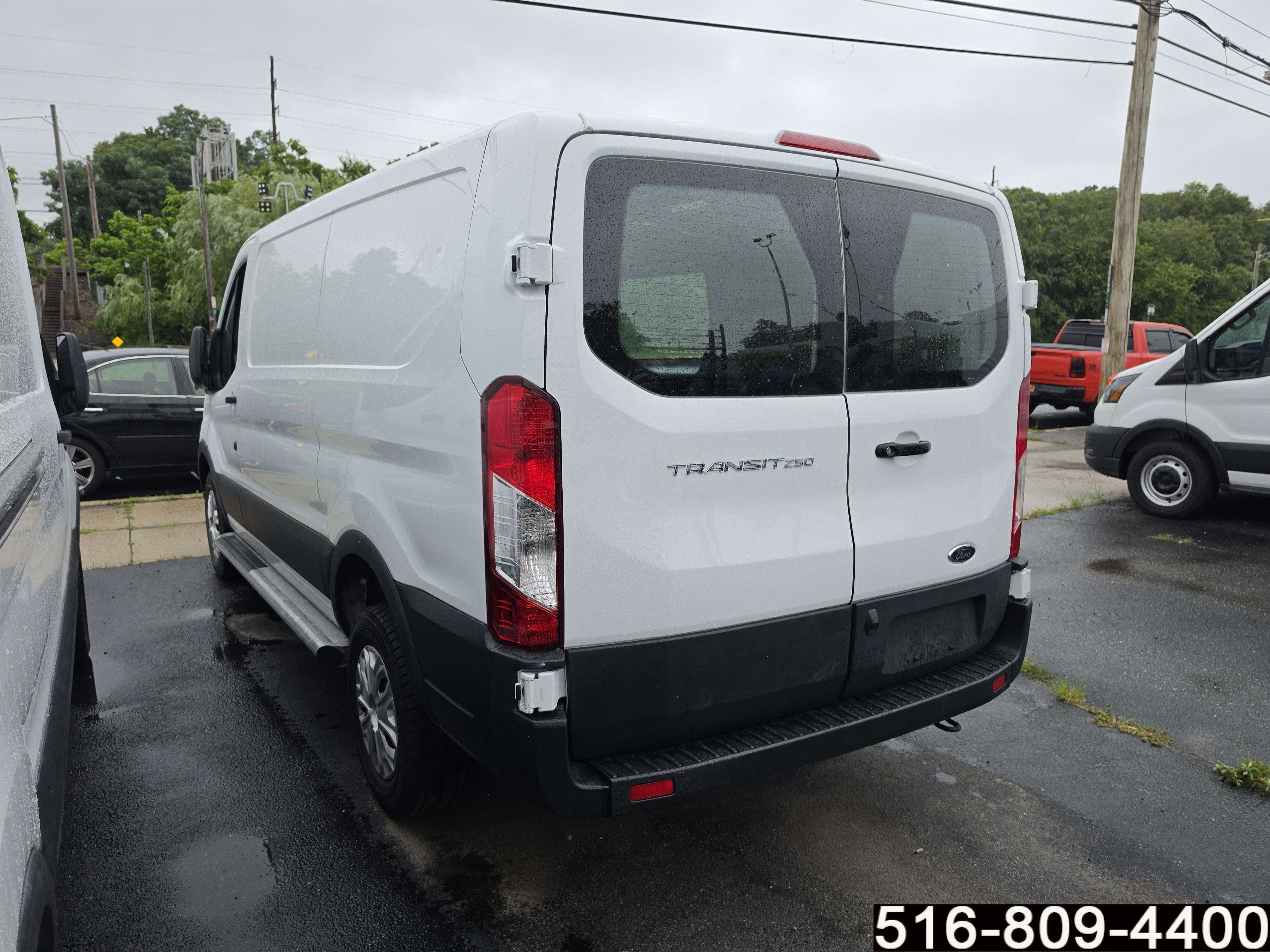 Used 2024 Ford Transit 250 Low Roof w/ Exterior Upgrade Package RWD image 6