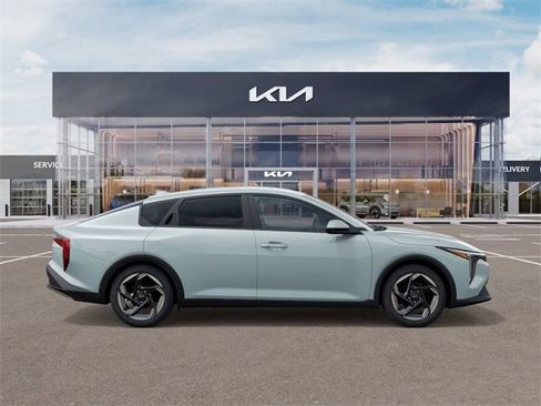 New 2026 Kia K4 EX image 7