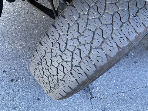 Used 2023 Chevrolet Silverado 2500 High Country w/ Z71 Off-Road Package image 15