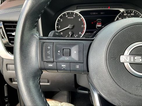 Used 2023 Nissan Rogue SL AWD/4WD image 10