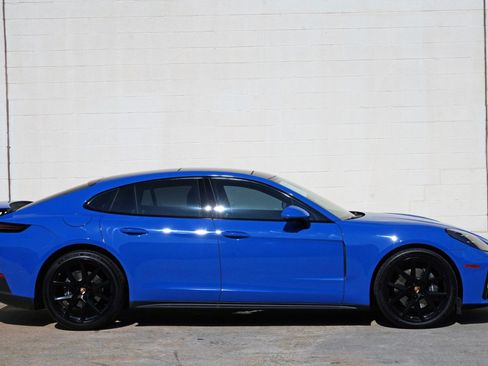 Used 2025 Porsche Panamera w/ Premium Package RWD image 55