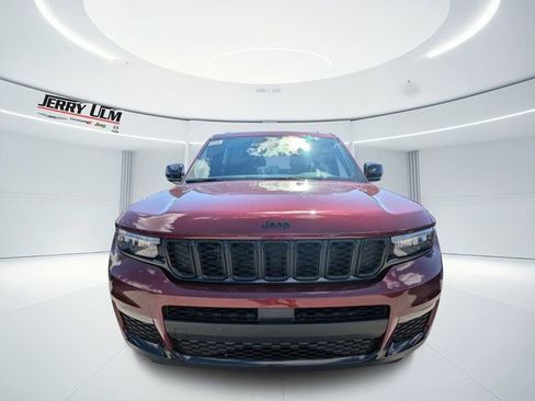 New 2025 Jeep Grand Cherokee L Limited w/ Black Appearance Package RWD image 7