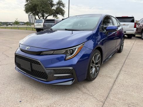 Used 2022 Toyota Corolla SE w/ Carpet Mat Package (TMS) FWD image 3