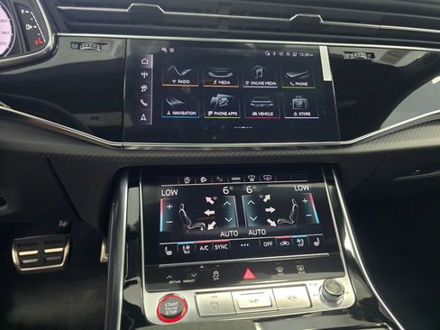 New 2025 Audi RS Q8 performance image 15