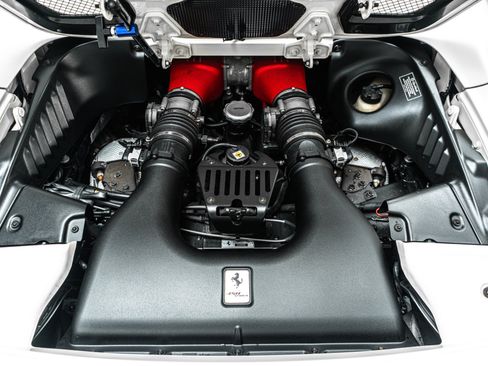 Used 2015 Ferrari 458 Spider RWD image 12