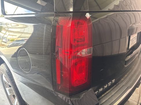 Used 2017 Chevrolet Tahoe Premier image 12