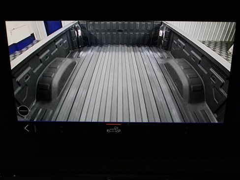 Used 2024 GMC Sierra 2500 AT4 image 23