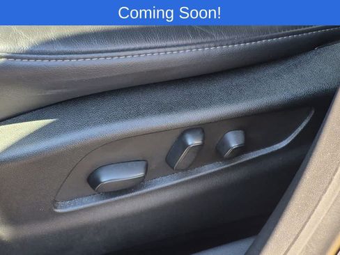 Used 2023 Cadillac XT4 Premium Luxury w/ Cold Weather Package AWD/4WD image 17
