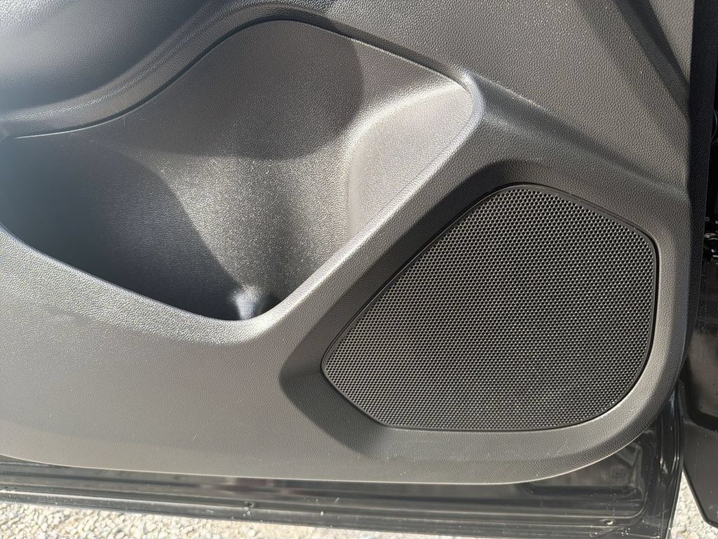 Used 2022 Chevrolet TrailBlazer RS FWD image 24