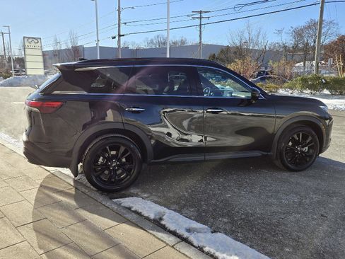 Certified 2025 INFINITI QX60 Luxe w/ Black Edition image 13