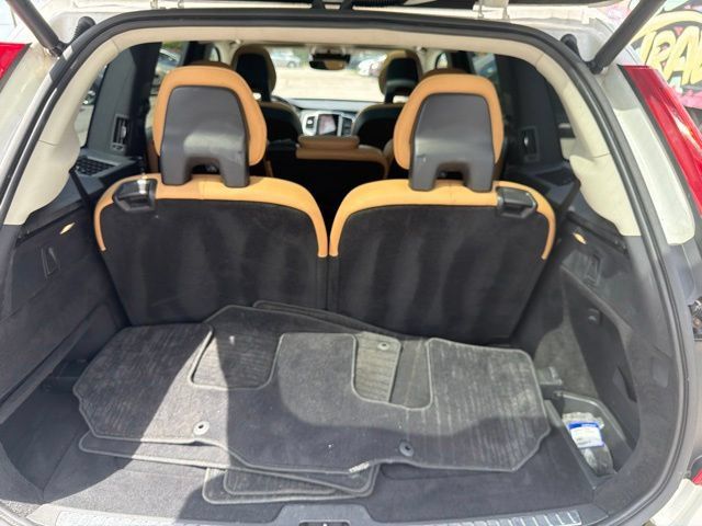 Used 2016 Volvo XC90 T6 Momentum AWD/4WD image 26