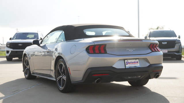 Used 2024 Ford Mustang Premium RWD image 9