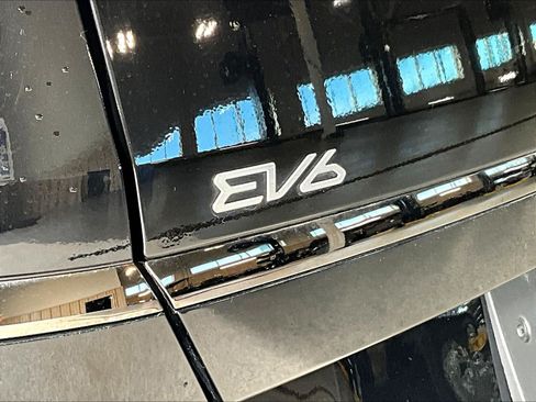 Certified 2024 Kia EV6 GT AWD/4WD image 22
