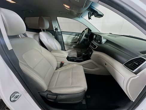 Used 2019 Hyundai Tucson Value FWD image 29
