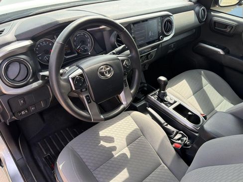 Used 2023 Toyota Tacoma SR5 RWD image 4