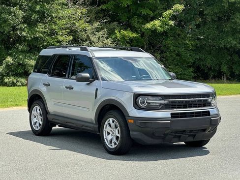 Used 2021 Ford Bronco Sport AWD/4WD image 9