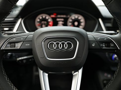 Used 2024 Audi SQ5 Premium Plus w/ Premium Plus Package image 32