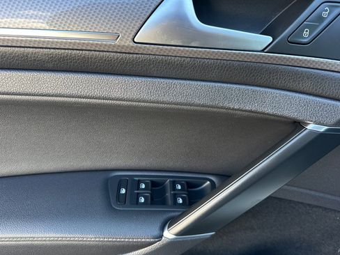 Certified 2019 Volkswagen Golf Alltrack SE image 12