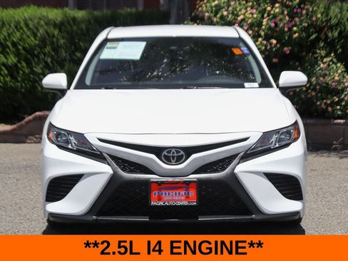 Used 2020 Toyota Camry SE FWD image 3