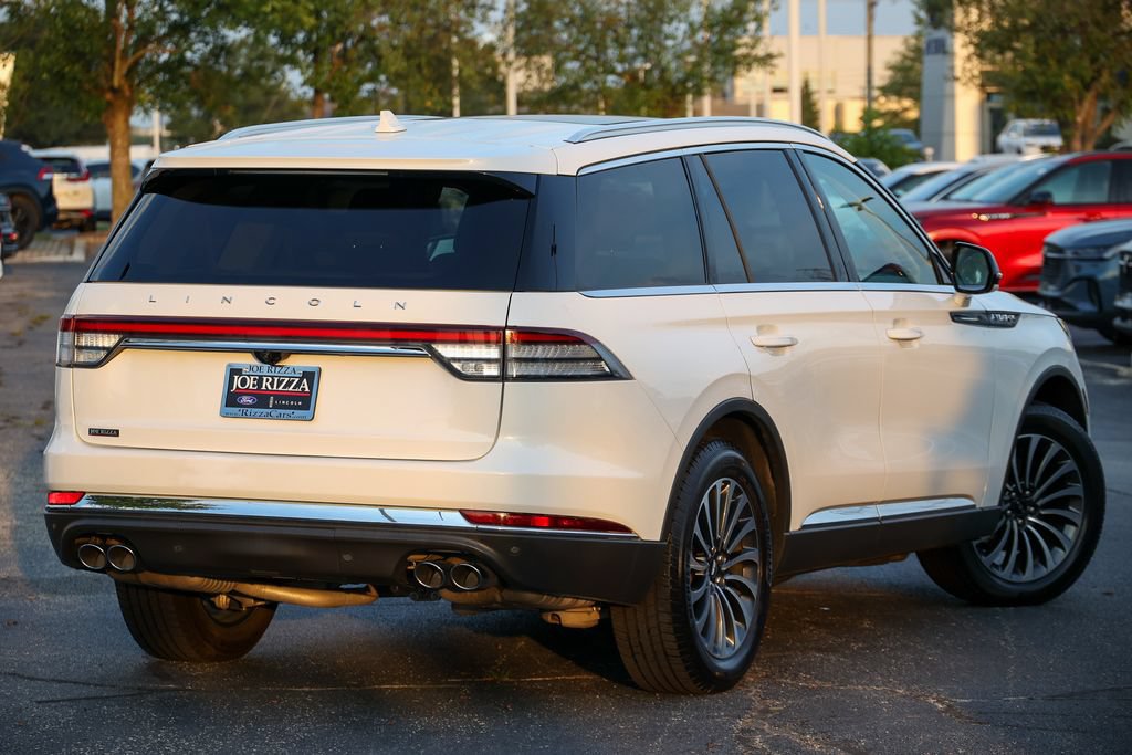 Certified 2022 Lincoln Aviator AWD w/ Premium Package image 3