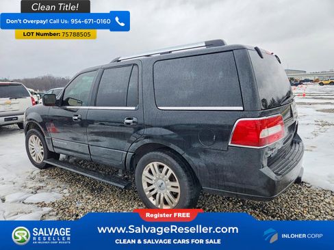 Used 2014 Lincoln Navigator 2WD image 3