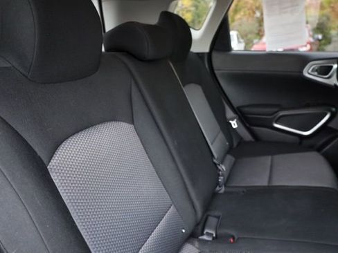 Certified 2023 Kia Soul LX w/ LX Technology Package image 32