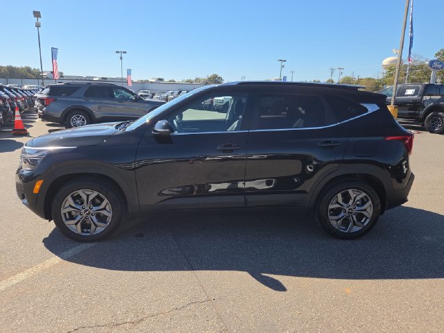Used 2024 Kia Seltos S FWD image 6