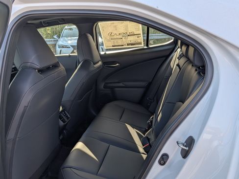 New 2026 Lexus UX 300h AWD image 12