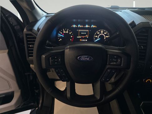 Used 2018 Ford F150 XL w/ Equipment Group 101A Mid AWD/4WD image 15