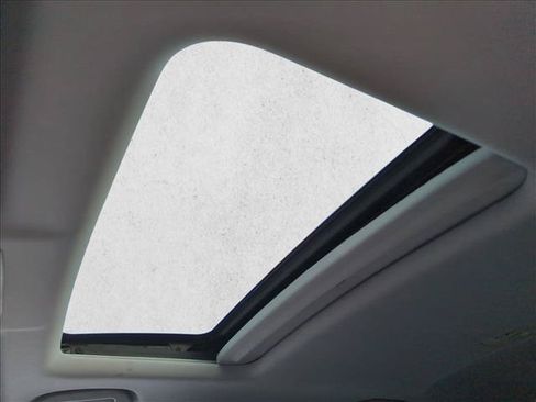 Used 2017 Honda CR-V EX-L image 12