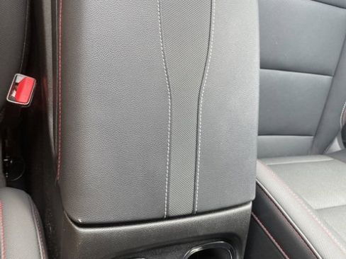 Used 2025 Chevrolet Traverse Z71 w/ Driver Confidence Package image 42