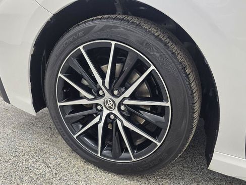 Used 2021 Toyota Camry SE FWD image 32