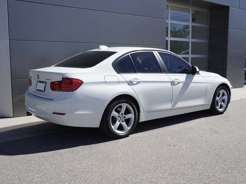Used 2015 BMW 328i xDrive Sedan AWD/4WD image 4