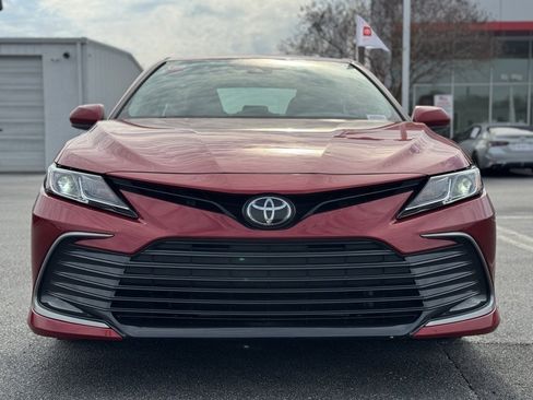 Used 2024 Toyota Camry LE image 4