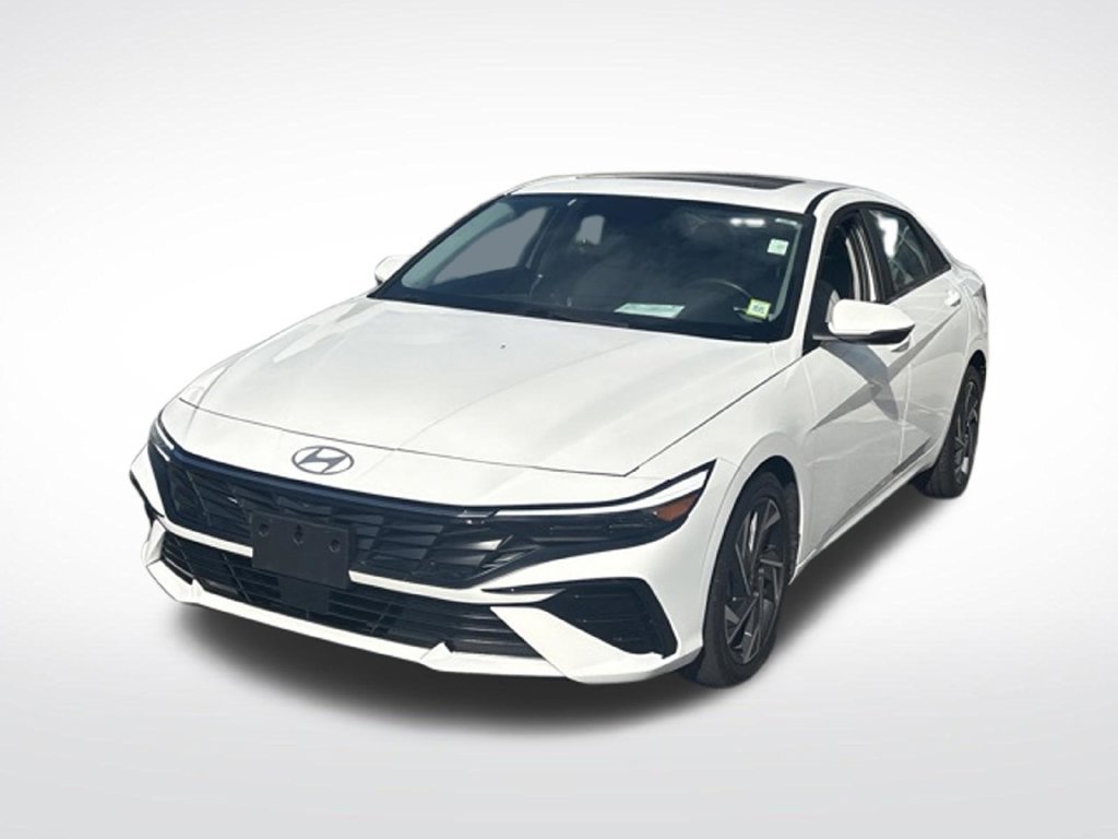 Used 2025 Hyundai Elantra Limited FWD image 3