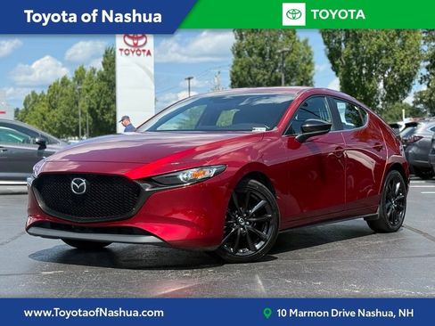 Used 2024 MAZDA MAZDA3 s FWD image 1