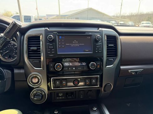 Used 2018 Nissan Titan Platinum Reserve w/ Platinum Utility Package image 24