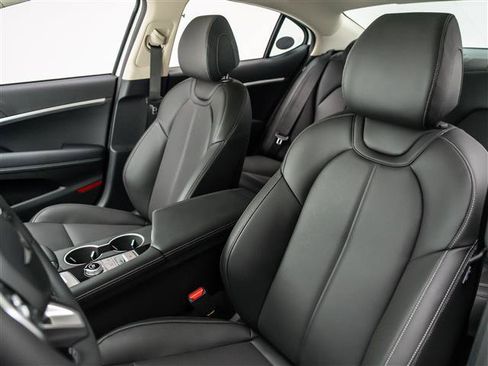 New 2026 Genesis G70 2.5T AWD/4WD image 18